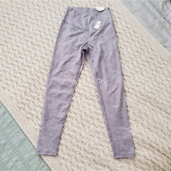 NWT AERIE Coated Faux Leather Light Mauve Limited Edition Leggings- M - Picture 1 of 8